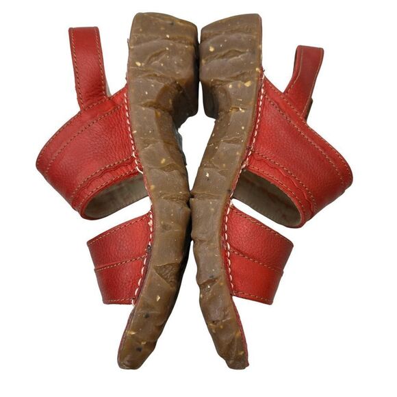 El Naturalista Red Sandals - Picture 6 of 15